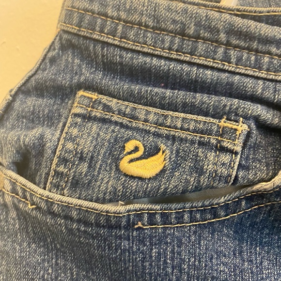 Gloria Vanderbilt woman’s jeans red tag - Picture 4 of 5